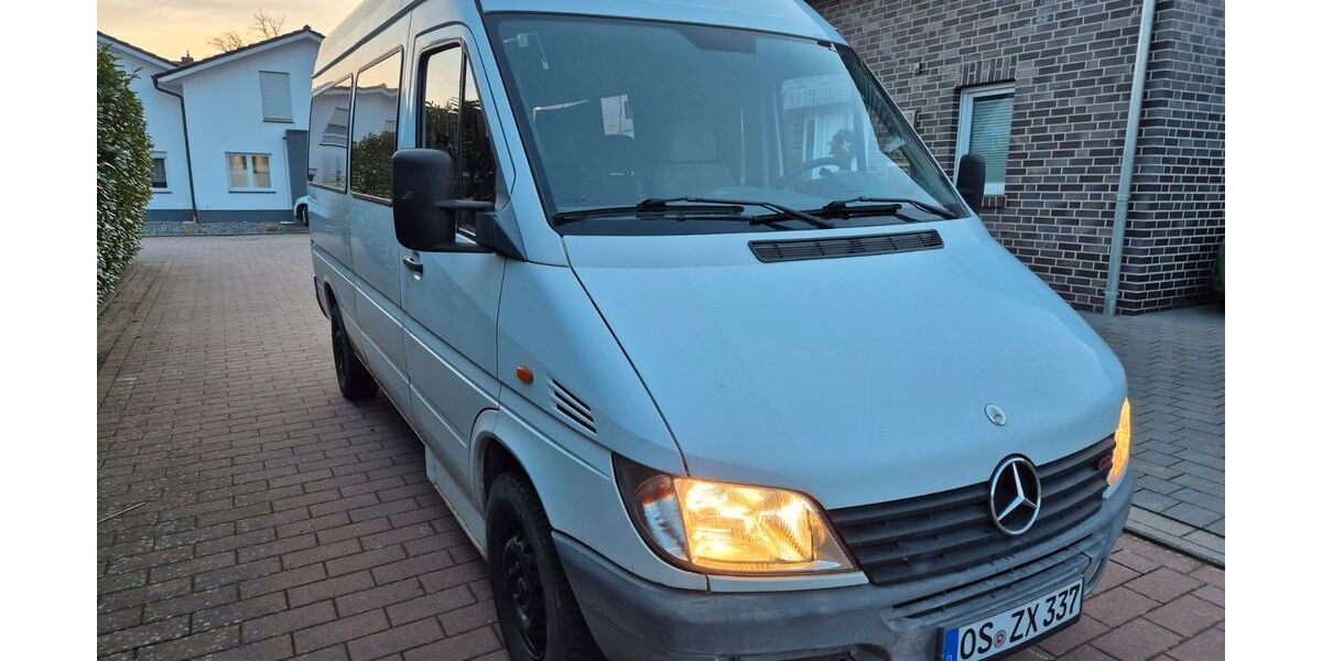 Mercedes-Benz Sprinter 211.719 km 3.900 &euro; Quakenbrück 49610