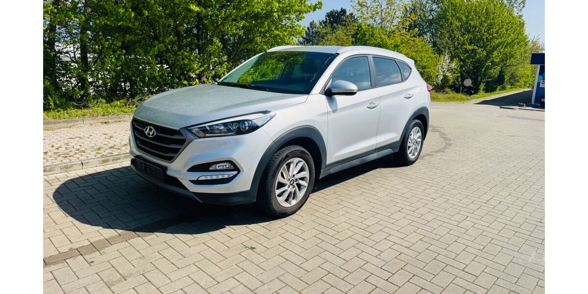 Hyundai TUCSON 78.366 km 14.100 &euro; Burgdorf 38272
