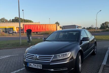 VW Phaeton 205.000 km 6.400 &euro; Berlin 12683