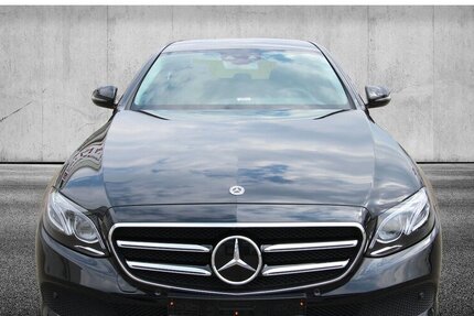 Mercedes-Benz E 220 d Avantgarde NAVI+LED+KAMERA+STANDHEIZUNG 29.693 km 36.900 &euro; Hagenow 19230