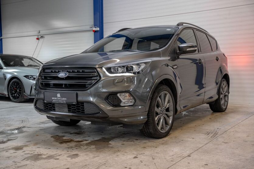 Ford Kuga 73.500 km 17.499 € Winterbach 73650