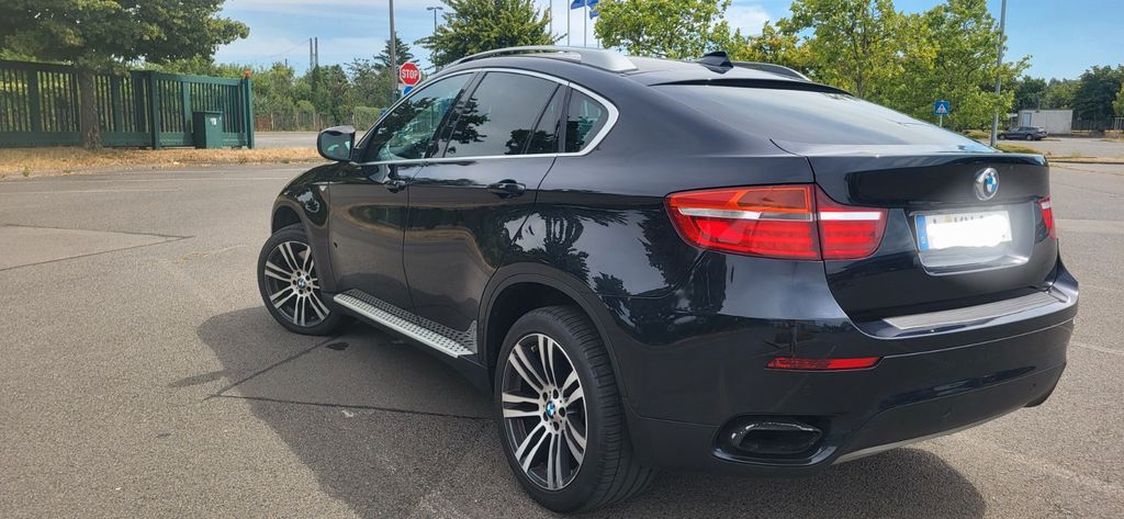 BMW X6 120.000 km 21.300 &euro; Leipzig 04328