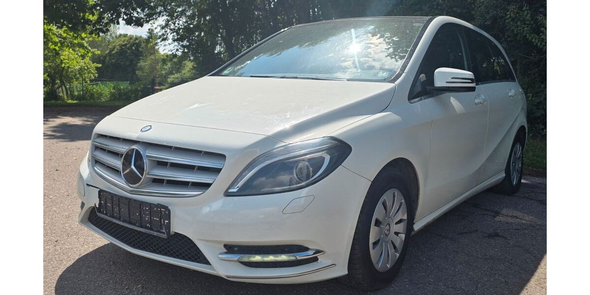 Mercedes-Benz B 180 378.589 km 3.000 &euro; Osdorf 24251