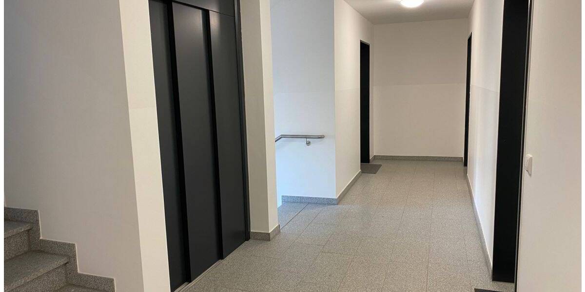 Etagenwohnung Halle/Saale Saaleaue - 2 Zimmer, 61 m&sup2;, 700&euro; | Angebot:26867265