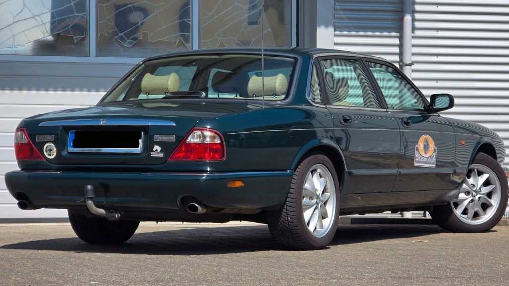 Jaguar XJ 175.000 km 5.980 &euro; Friedrichsdorf (10 Min. nördlich von Frankfurt/M) 61381