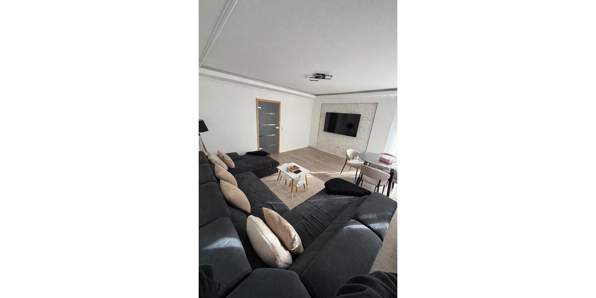 Erdgeschoßwohnung Halle - 3 Zimmer, 74 m&sup2;, 199.500&euro; | Angebot:24839323