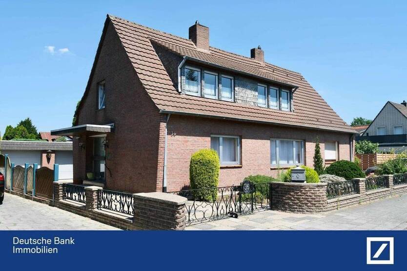 Familienfreundlich wohnen auf großem Grundstück in Reuschenberg