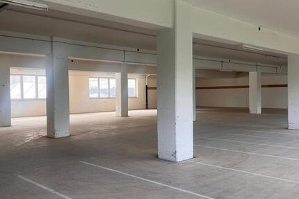 Großzügige Lagerfläche mit Lastenaufzug im 2. OG insgesamt ca. 738 m² in SchwarzenbachSaale - LKW-Zufahrt auf dem Areal - verkehrsgünstige Lage zimmer