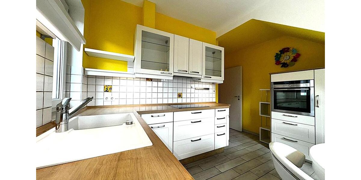 Dachgeschoßwohnung Wiesbaden Mainz-Kastel - 2 Zimmer, 65 m&sup2;, 1.160&euro; | Angebot:25899521