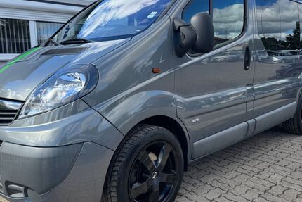 Opel Vivaro 182.345 km 14.999 € Nordhausen 99734