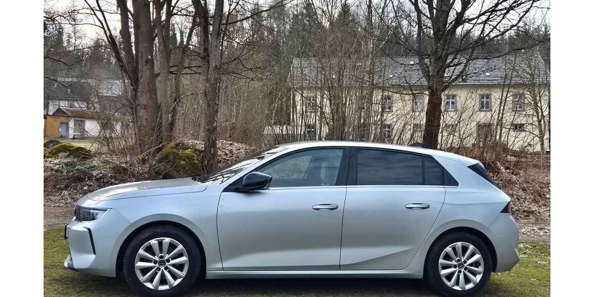 Opel Astra 9.529 km 17.590 &euro; Röslau 95195