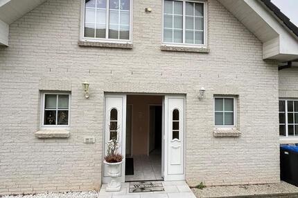 Haus Neubukow - 4 Zimmer, 120 m&sup2;, 255.000&euro; | Angebot:26696488