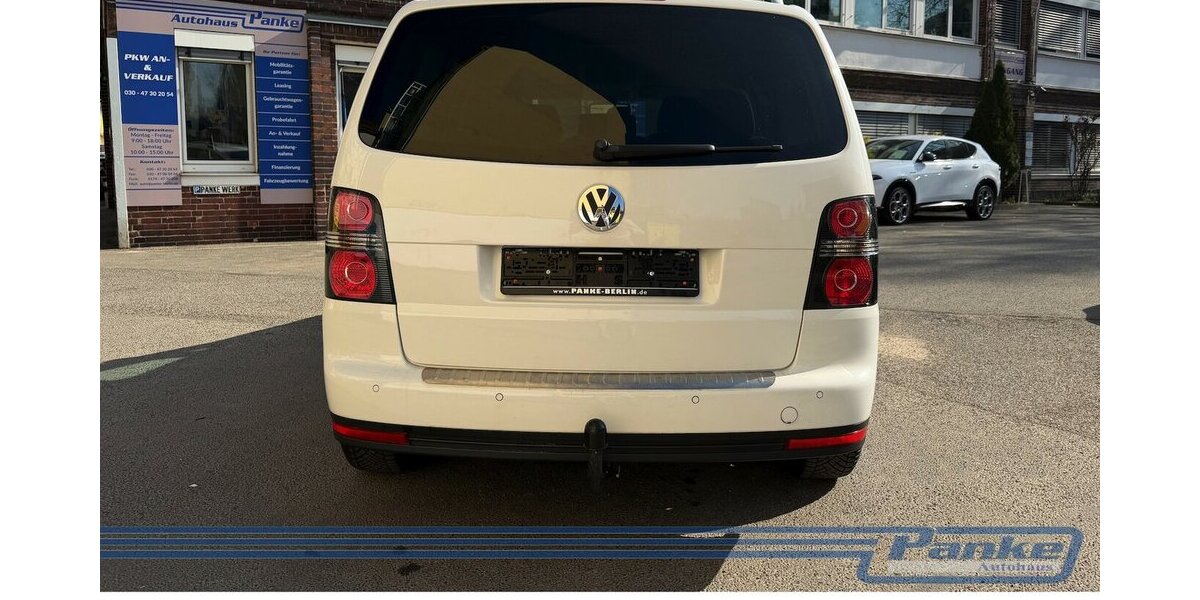 VW Touran Freestyle 1.4 DSG*SHZ*AHK*PDC*AUX* 193.614 km 4.990 &euro; Berlin 13187