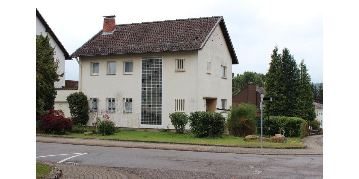 Einfamilienhaus Sankt Ingbert - 6 Zimmer, 148 m&sup2;, 330.000&euro; | Angebot:26649300