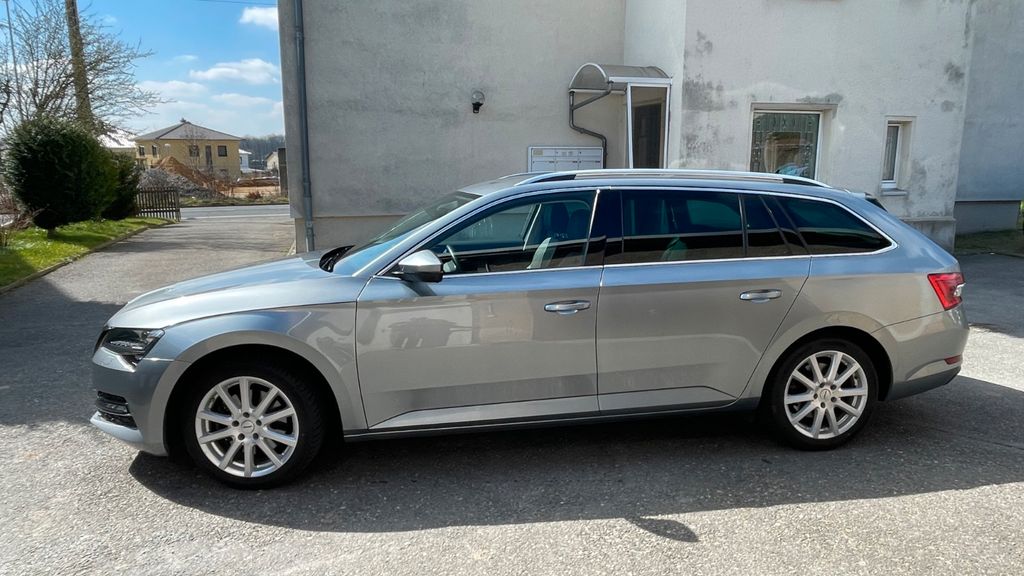 Skoda Superb 93.100 km 18.999 &euro; Hohenstein-Ernstthal 09337