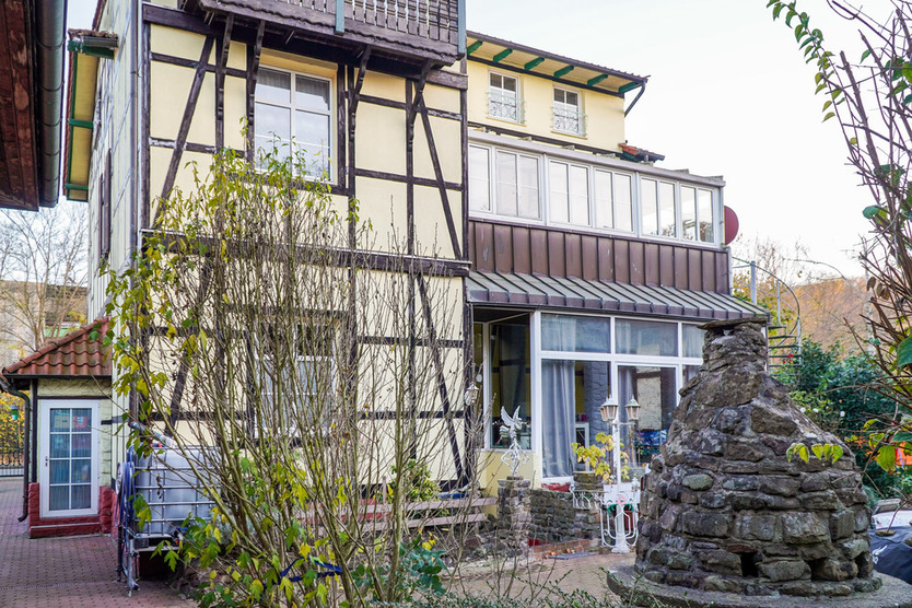 Renditestarke Kapitalanlage – Charmantes Mehrfamilienhaus mit Potenzial 10 zimmer