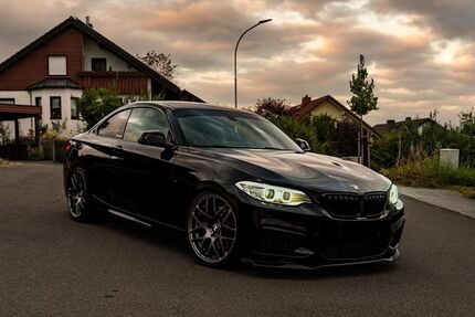 BMW M240i