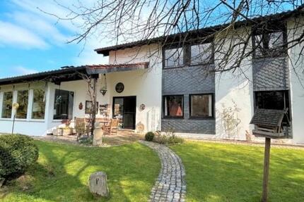 Haus Osterode am Harz - 7 Zimmer, 209 m&sup2;, 349.000&euro; | Angebot:26270845