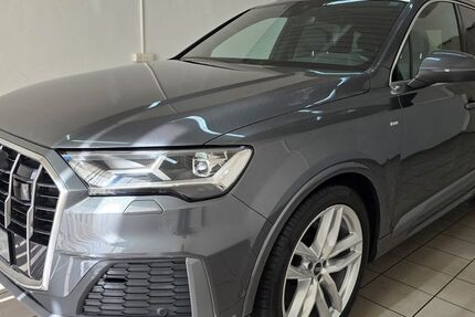 Audi Q7 93.129 km 49.990 &euro; Chemnitz 09114
