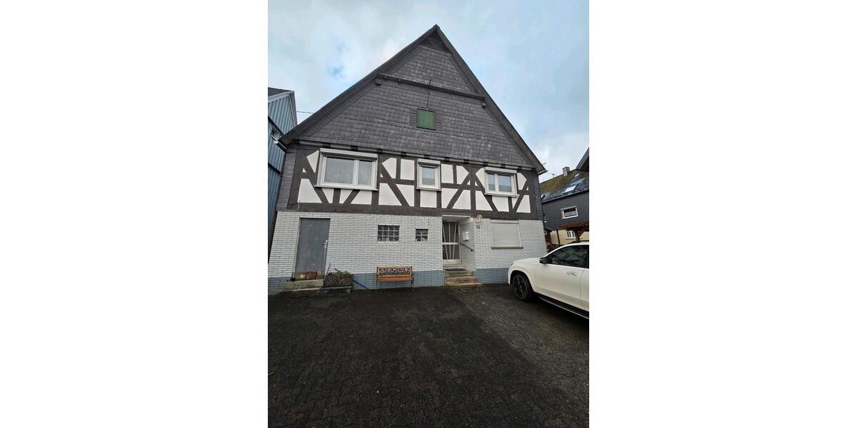 Einfamilienhaus Wilnsdorf - 5 Zimmer, 200 m&sup2;, 149.000&euro; | Angebot:25077883