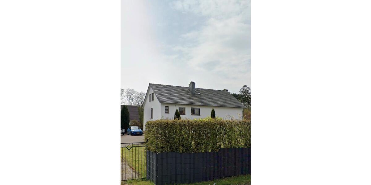 Großes EinMehrfamilienhaus 11 zimmer