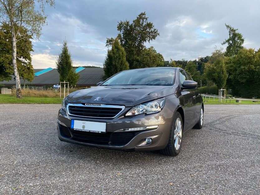 Peugeot 308 63.000 km 8.900 € Maulburg 79689