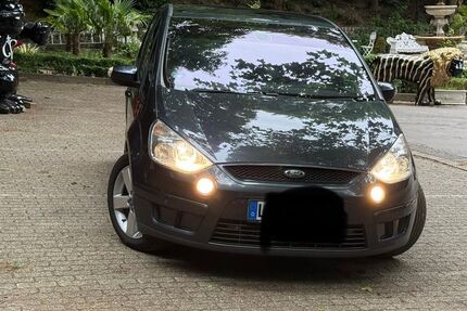 Ford S-Max 199.000 km 4.500 &euro; Leichlingen 42799