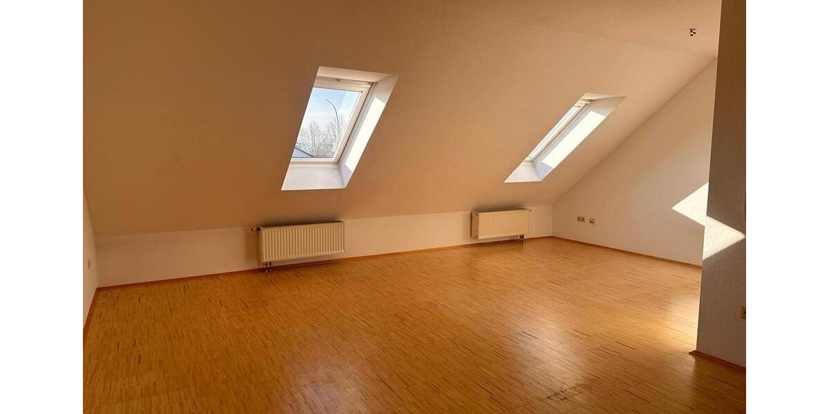 Reihenhaus Bad Neustadt an der Saale - 6 Zimmer, 153 m&sup2;, 1.300&euro; | Angebot:25103066