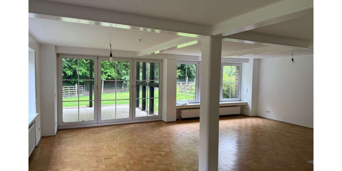 Etagenwohnung Bielefeld Jöllenbeck - 4 Zimmer, 170 m&sup2;, 1.360&euro; | Angebot:26981727