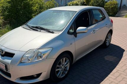 Toyota Auris 132.000 km 3.499 &euro; Bad Dürkheim 67098