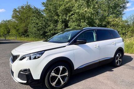 Peugeot 5008 93.758 km 20.500 &euro; Staufenberg 35460