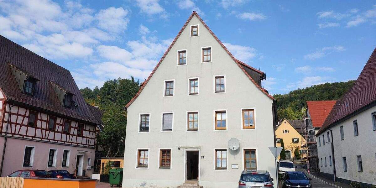 Charmante 3-Zimmer-Mansardenwohnung in idyllischer Lage 3 zimmer