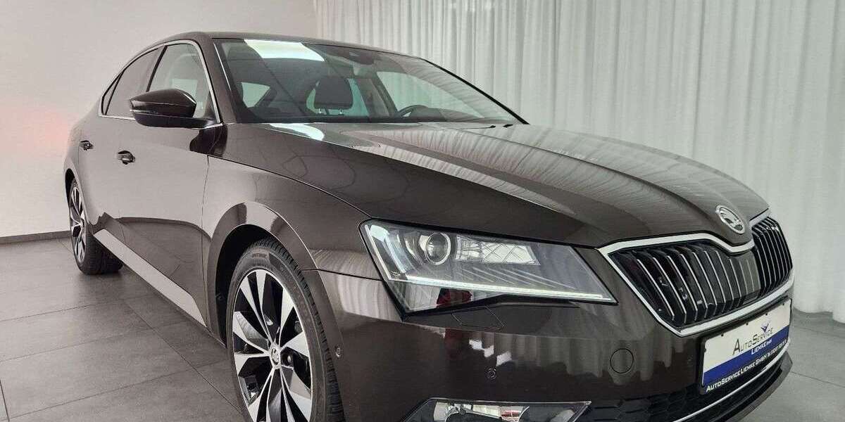 Skoda Superb 35.896 km 22.490 &euro; Schloß Holte-Stukenbrock 33758