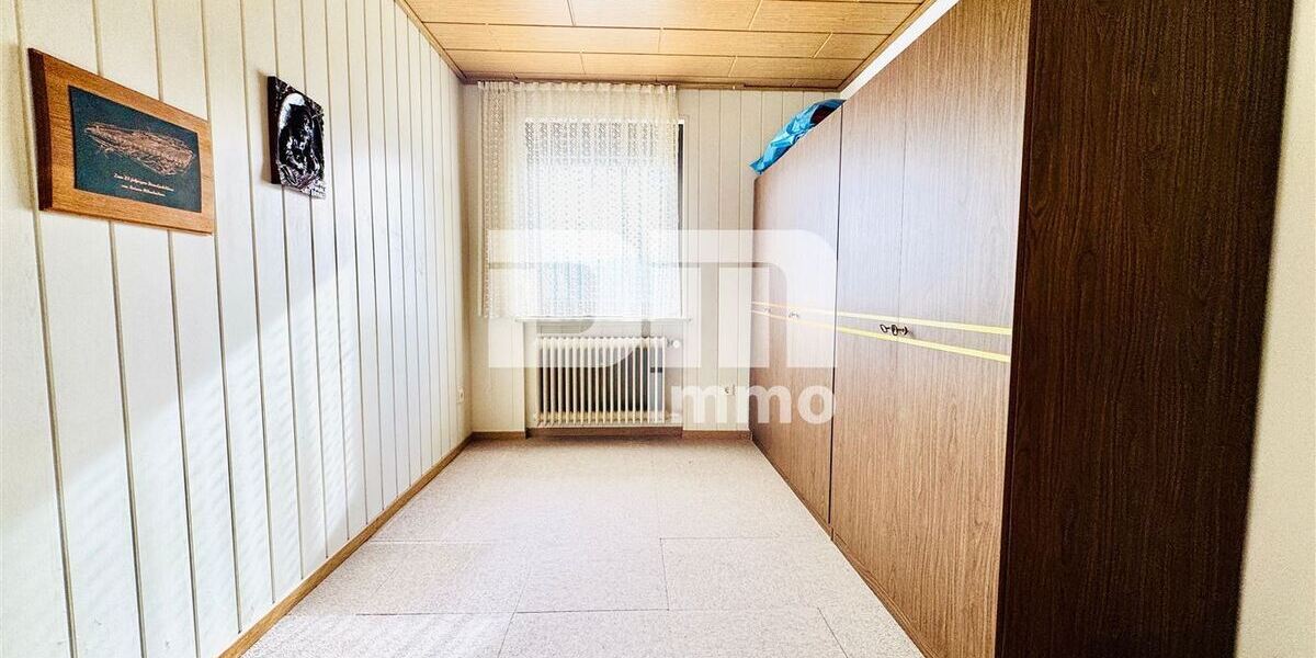 Solide Doppelhaushälfte mit viel Potenzial, Wintergarten und schönem Garten in beliebter Lage - Doppelhaushälfte Fuldabrück | Angebot:27302786