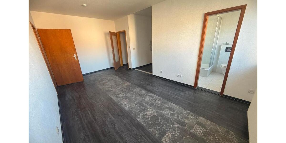 Etagenwohnung Allstedt - 2 Zimmer, 56 m&sup2;, 310&euro; | Angebot:26018184