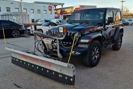 Jeep Wrangler 57.350 km 39.990 &euro; München 81827
