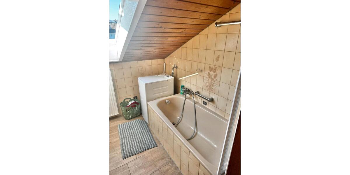 Dachgeschoßwohnung Dorfen - 1 Zimmer, 50 m&sup2;, 600&euro; | Angebot:26399586