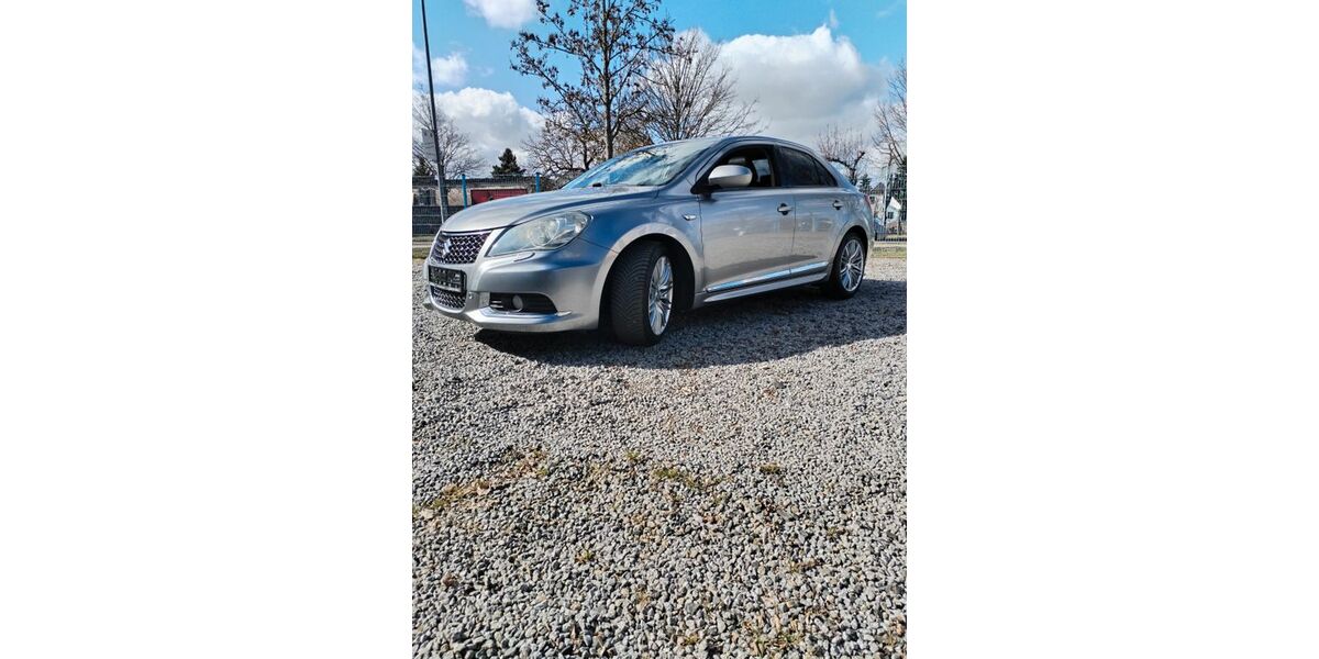Suzuki Kizashi 84.159 km 11.300 &euro; Guben 03172