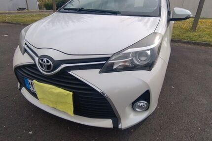 Toyota Yaris 40.000 km 10.350 &euro; Urmitz 56220