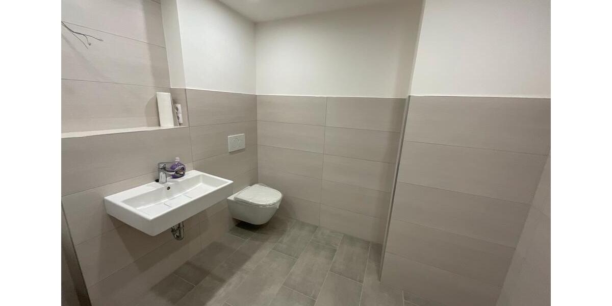 Helle frisch sanierte 3-Zimmer-Wohnung in Niederkassel-Rheidt 3 zimmer