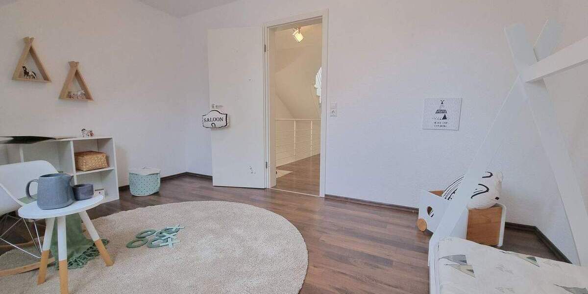 Reihenmittelhaus Leinfelden-Echterdingen Leinfelden - 5 Zimmer, 113 m&sup2;, 2.300&euro; | Angebot:25248531