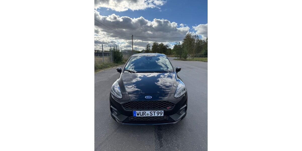 Ford Fiesta 64.200 km 17.700 &euro; Leipzig 04317
