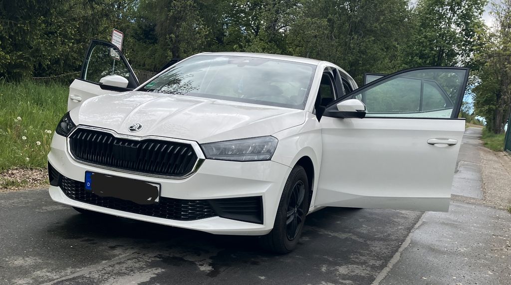 Skoda Fabia 20.000 km 16.000 &euro; Raschau-Markersbach 08352