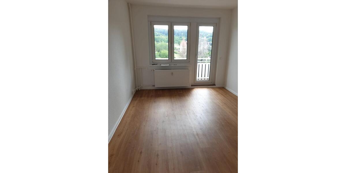 Etagenwohnung Ballenstedt - 4 Zimmer, 88 m&sup2;, 615&euro; | Angebot:26276166