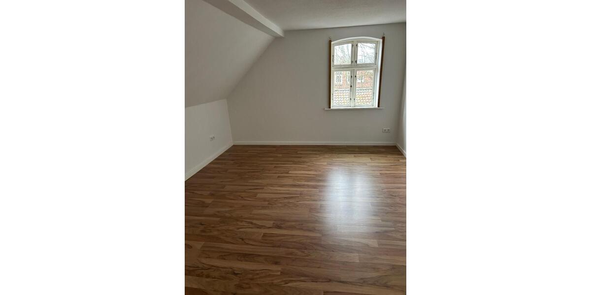 Dachgeschoßwohnung Risum-Lindholm Lindholm - 3.5 Zimmer, 109 m&sup2;, 850&euro; | Angebot:26414299