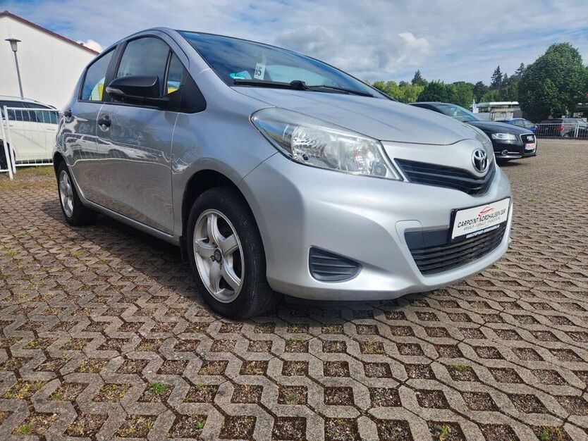 Yaris