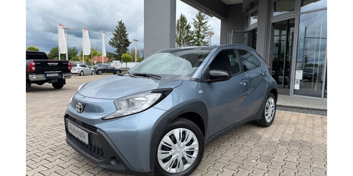 Toyota Aygo (X) 13.225 km 15.990 &euro; Königsbrunn / Augsburg 86343