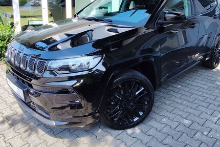 Jeep Compass 18.500 km 23.950 &euro; Rosenheim 83022