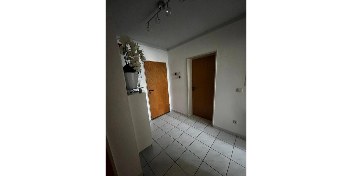 Etagenwohnung Merzenich - 3 Zimmer, 83 m&sup2;, 693&euro; | Angebot:25988618