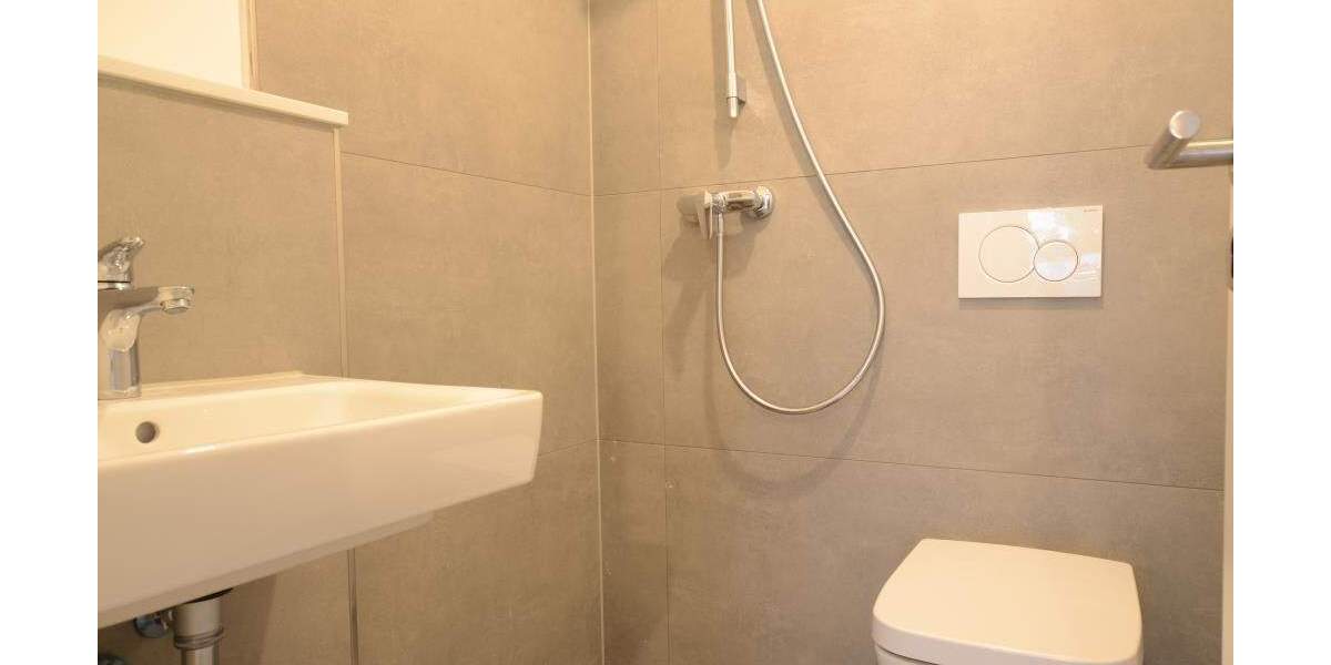 Etagenwohnung Solingen Ohligs-Aufderhöhe - 4 Zimmer, 101 m&sup2;, 430.000&euro; | Angebot:23986799